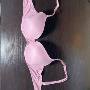 32C Wear Everywhere lightly lined PINK VS pink bra